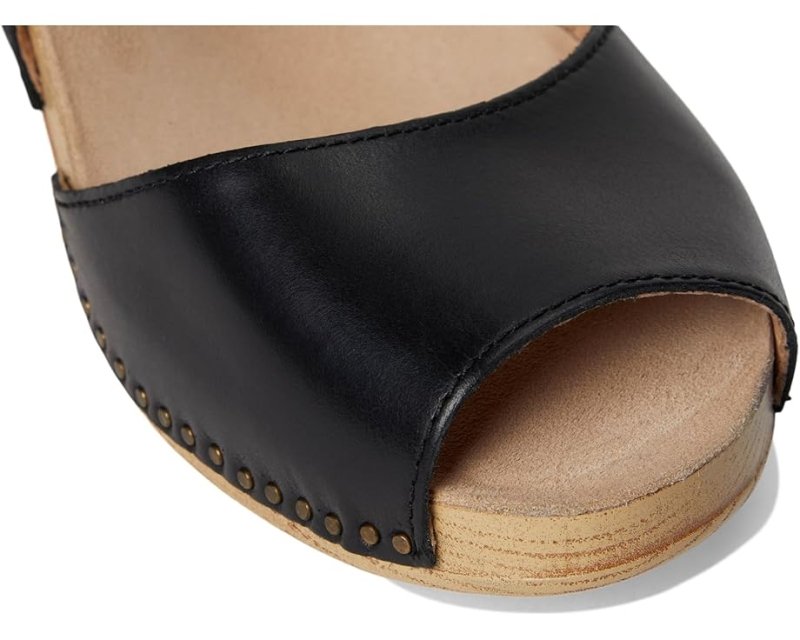 Dansko Women's Tamra - Black Pull Up