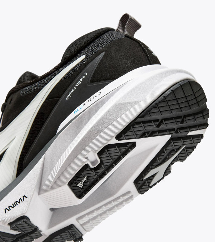 Seliga ShoesDiadora Men's Mythos Blueshield Vigore 3 - Black/White