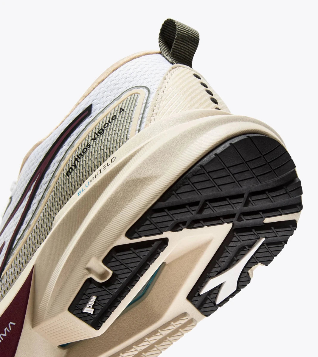 Diadora Men's Mythos Blushield Vigore 4 Running Shoes - White/Turtledove
