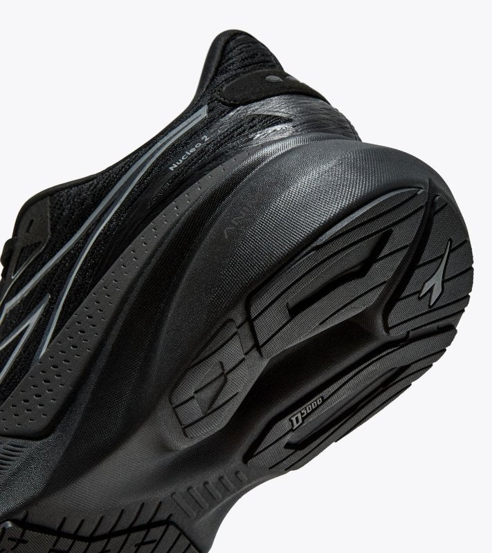 Seliga ShoesDiadora Men's Nucleo 2 - Black/Black