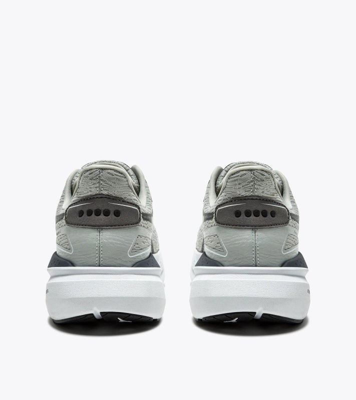 Seliga ShoesDiadora Men's Nucleo 2 - Silver DD/Steel Gray/Black