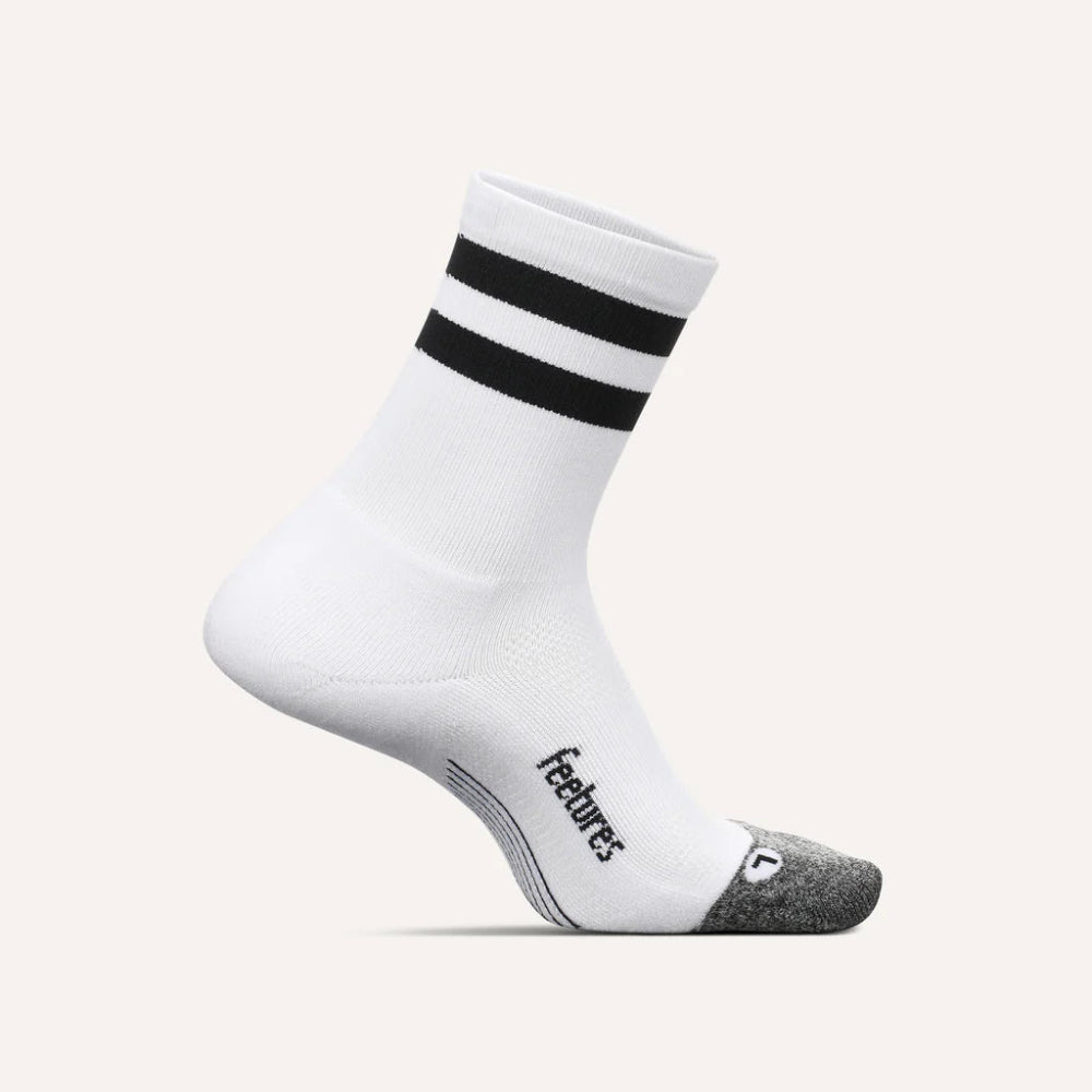 Seliga ShoesFeetures Elite Light Cushion Mini Crew Socks - White High Top Stripe