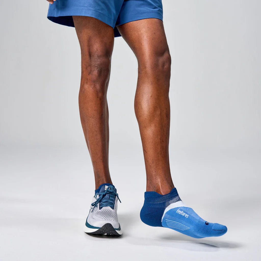 Feetures Elite Light Cushion No Show Tab Socks - Blue Wave