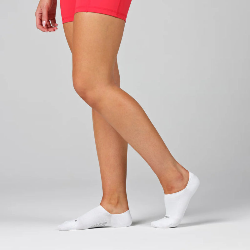 Seliga ShoesFeetures Elite Ultra Light Invisible Socks - White