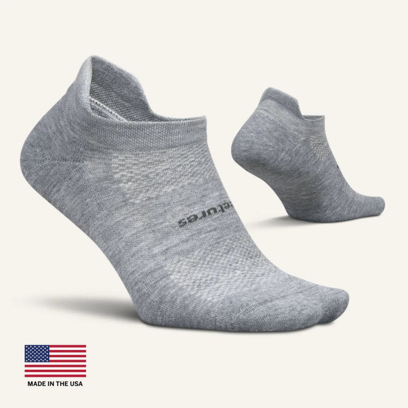 Feetures High Performance Max Cushion No Show Tab Socks - Light Gray