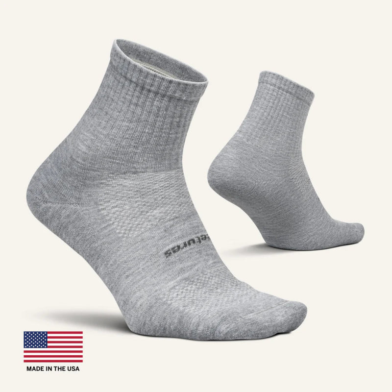 Feetures High Performance Max Cushion Quarter Tall Socks - Light Gray