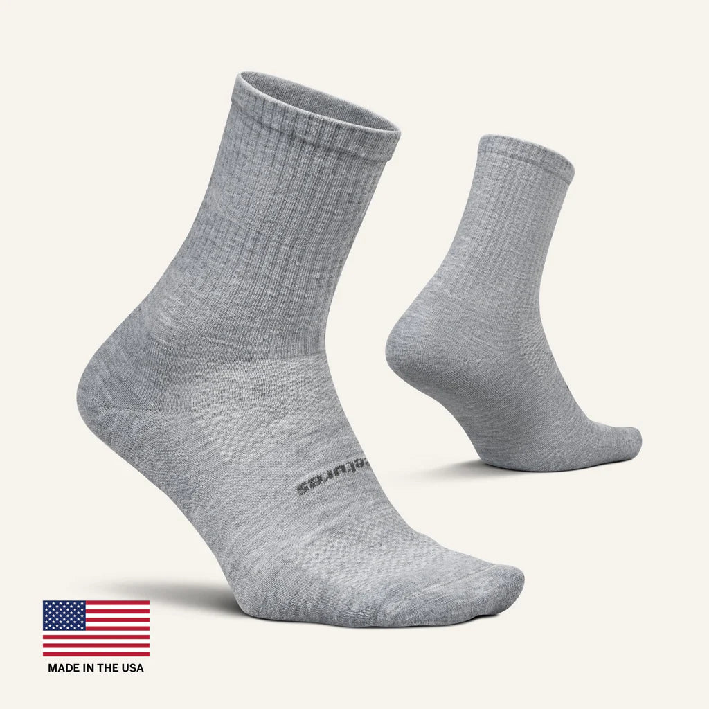 Feetures High Performance Max Cushion Quarter Tall Socks - Light Gray