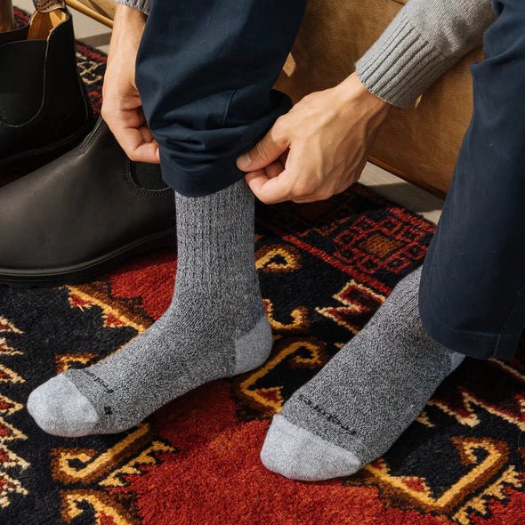 Seliga ShoesFeetures Men’s Everyday Max Cushion Cozy Marl Crew Socks - Gray