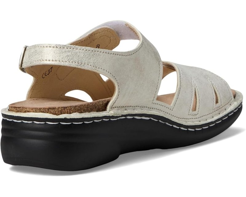 Finn Comfort Women's Barbuda - Oro Everest