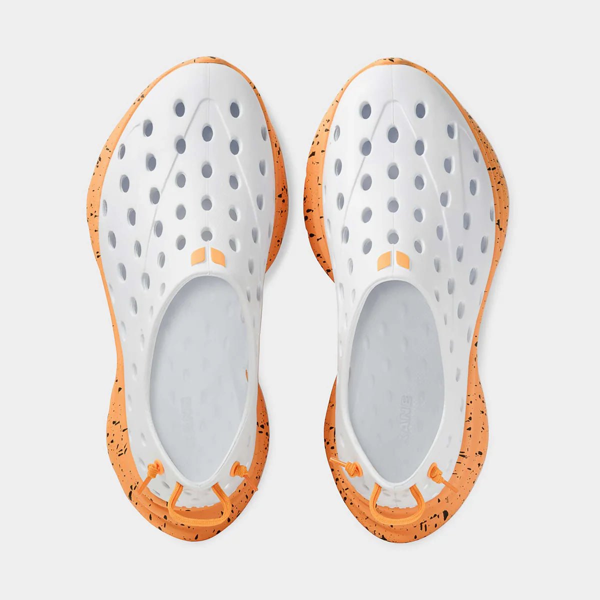 Kane Footwear Revive - White/Electric Orange