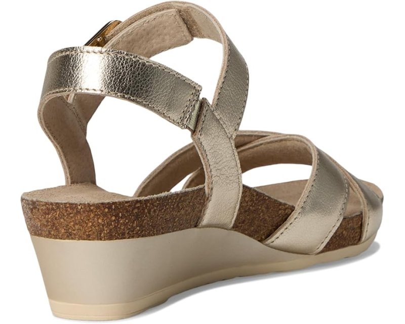 Naot Women's Throne - Gold Radiant Leather