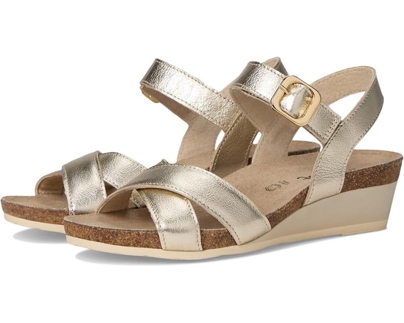 Naot Women's Throne - Gold Radiant Leather