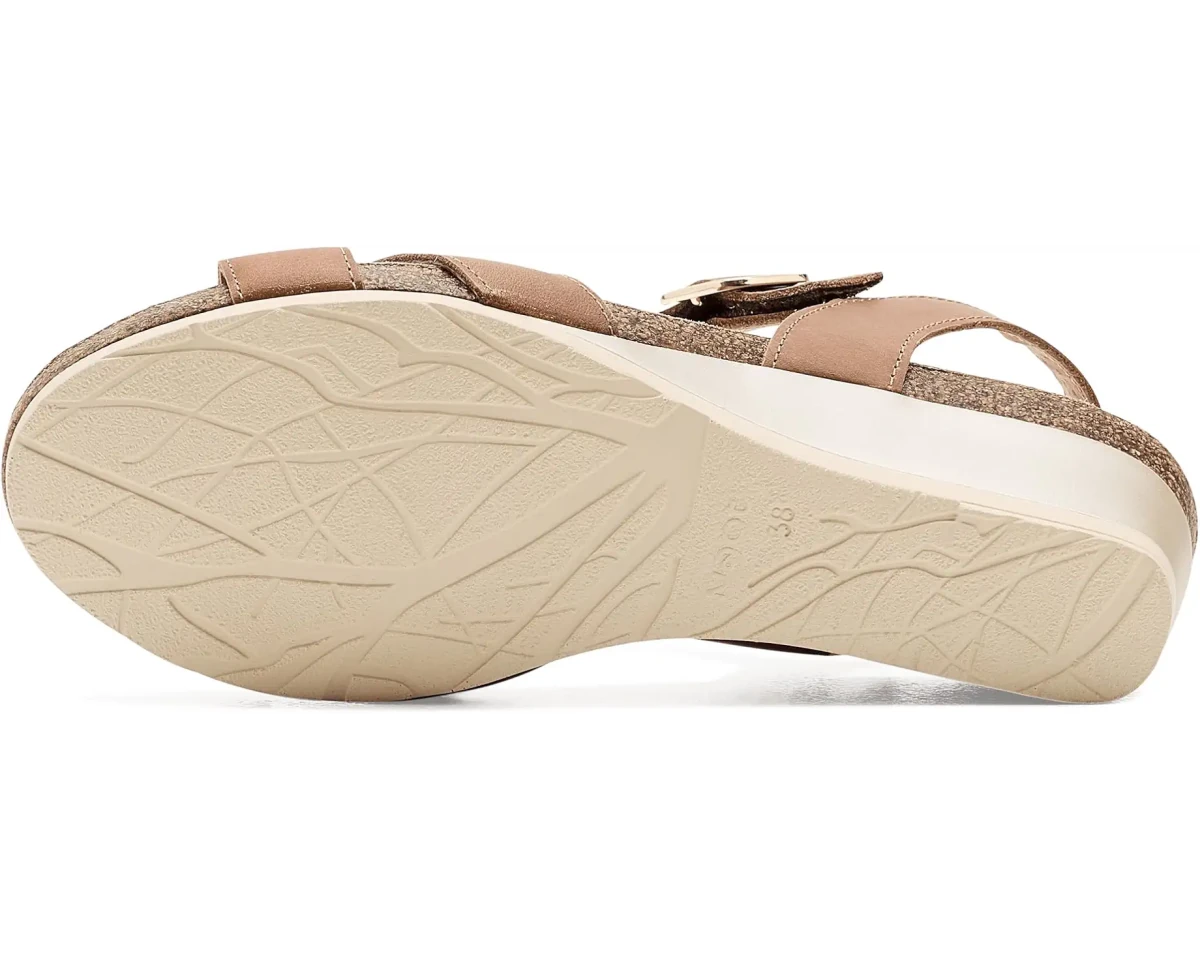 Naot Women's Throne Sandal - Latte Brown