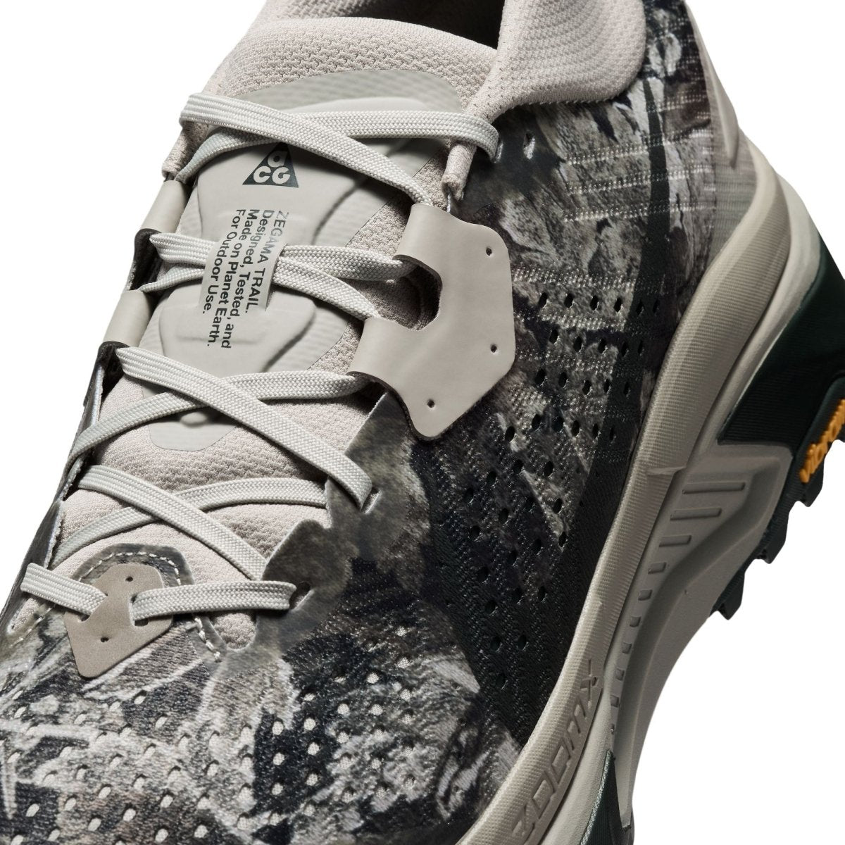 Nike Men's ACG Zegama Trail Running Shoes - Spruce Fog/Black/Sea Glass