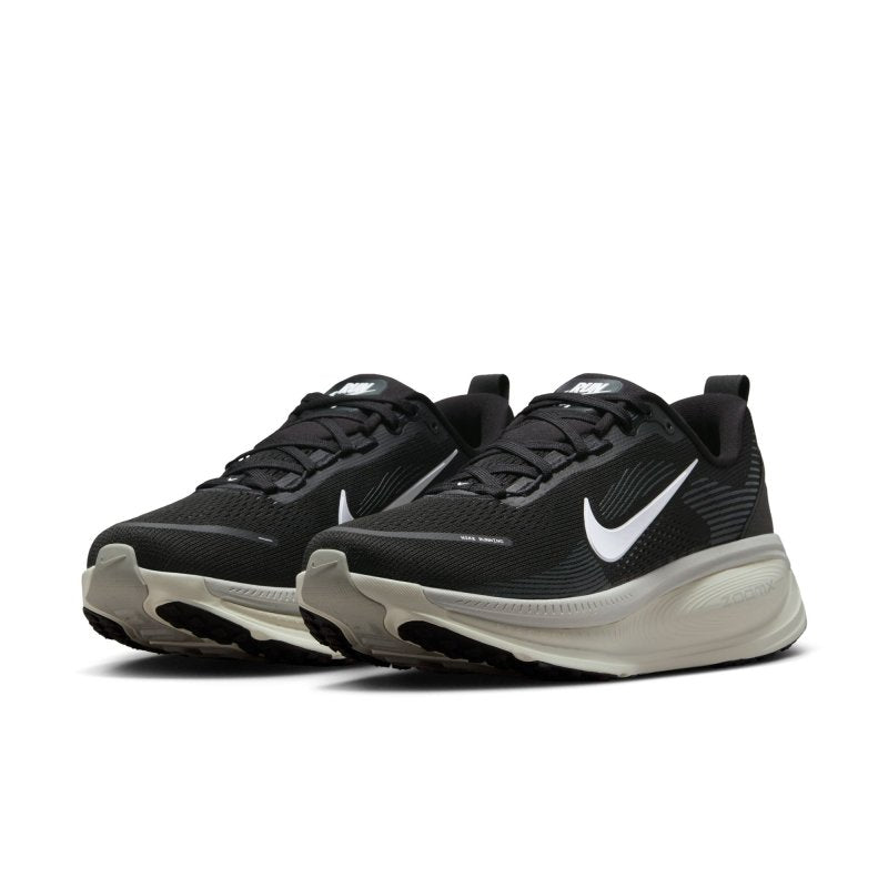 Seliga ShoesNike Men's Vomero 18 - Black/Summit White/Coconut Milk