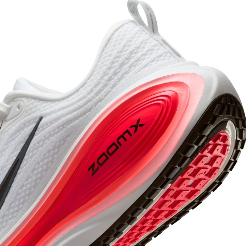 Seliga ShoesNike Men's Vomero Plus - White/Black/Bright Crimson