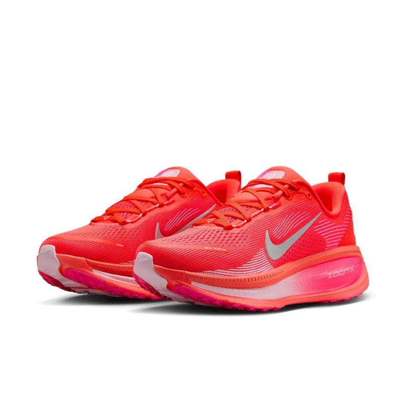 Nike Women's Vomero 18 - Bright Crimson/Metallic Silver