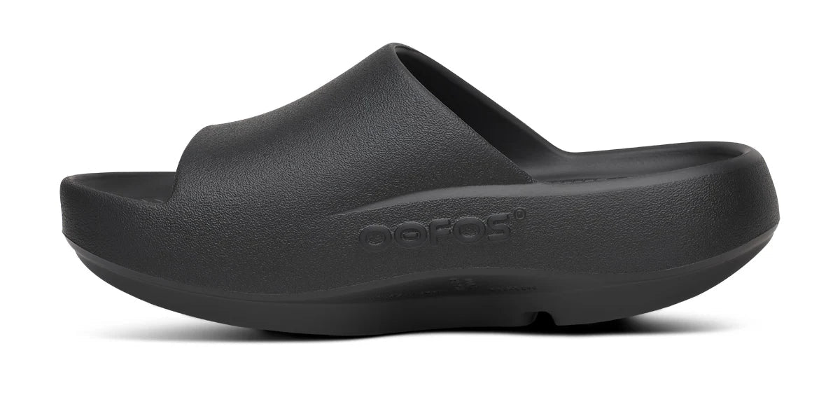 OOFOS OOahh Plus Slide Sandal - Black
