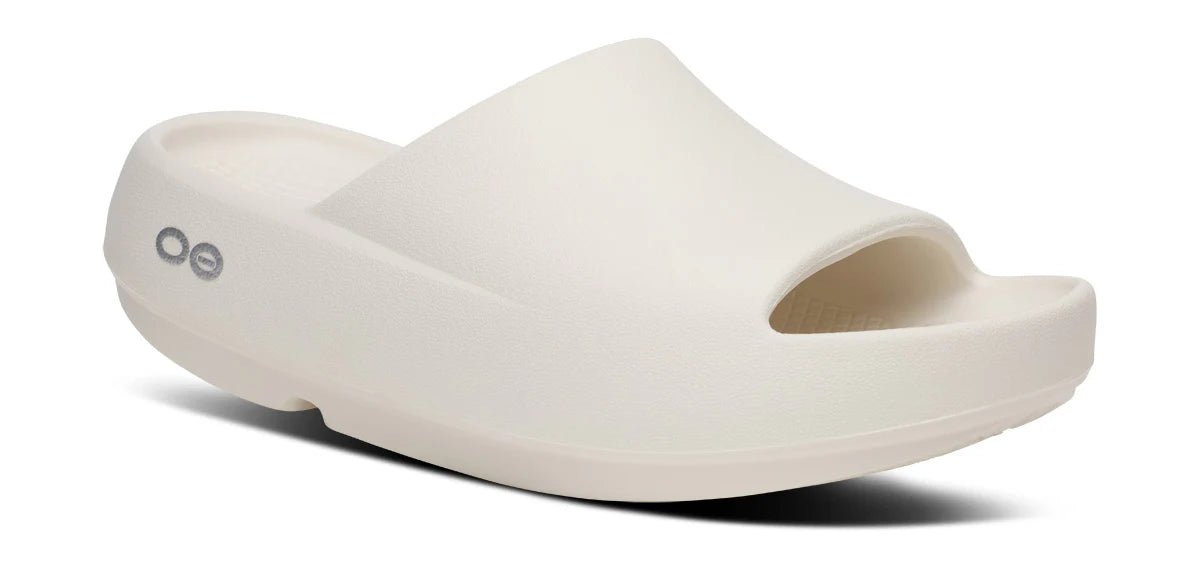 OOFOS OOahh Plus Slide Sandal - Chalk