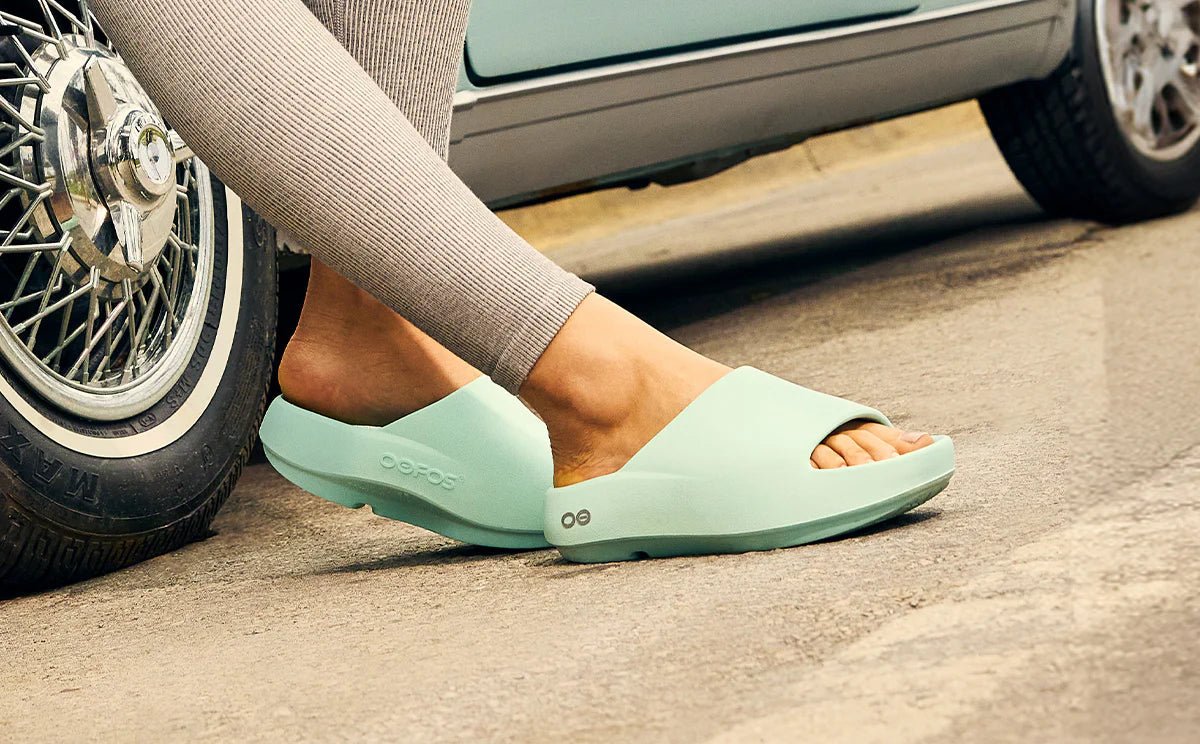 OOFOS OOahh Plus Slide Sandal - Mint