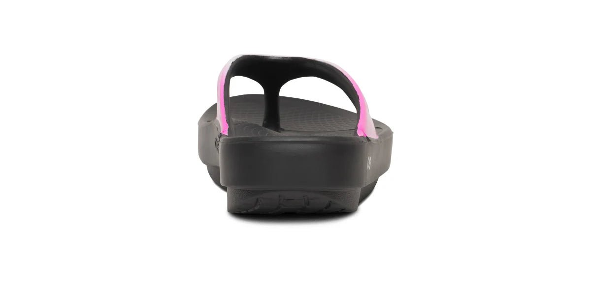 OOFOS Women's OOlala Luxe Thong Sandal - Frosted Fuchsia