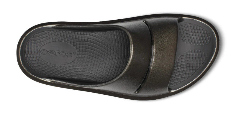 OOFOS Women's OOmega OOahh Stacked Slide - Titanium Mirror
