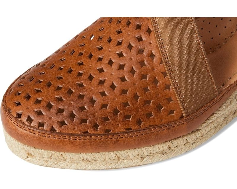 Pikolinos Women's Benidorm W4A - 1546 Sandal - Brandy