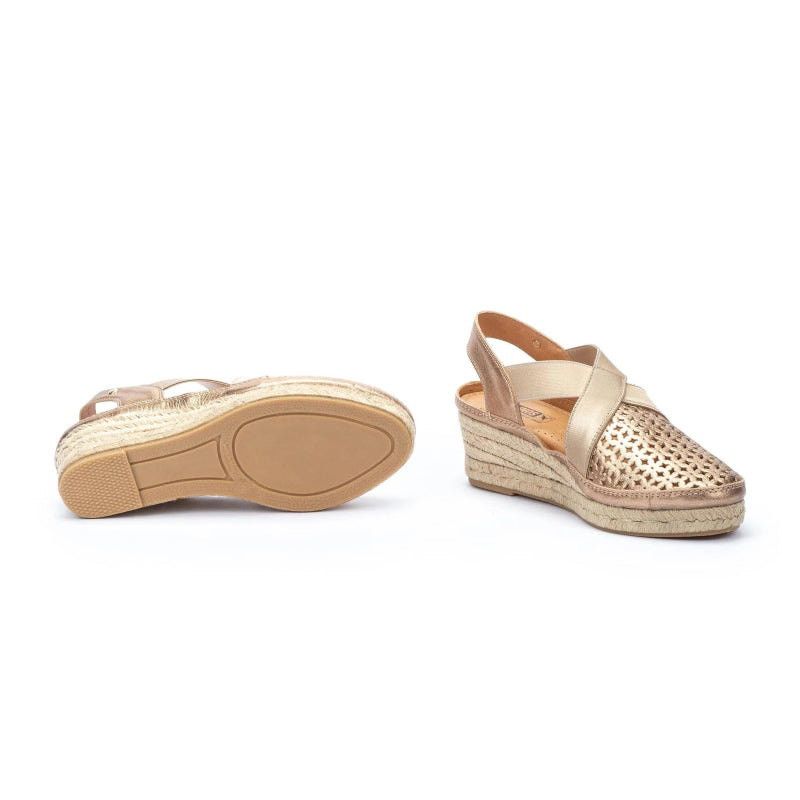 Seliga ShoesPikolinos Women's Benidorm W4A - 1546CL Sandal - Champagne