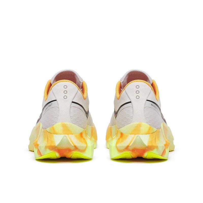 Seliga ShoesSaucony Men's Endorphin Pro 4 - Fog/Peel