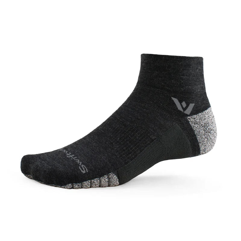 Swiftwick Flite XT Trail Quarter Crew Socks - Coal