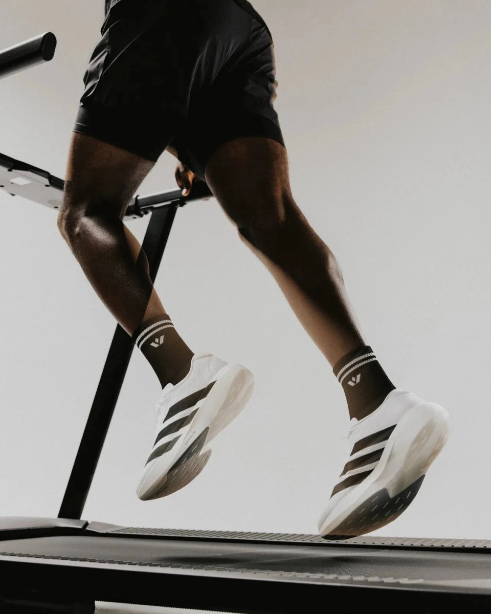 Swiftwick Maxus Mid-Crew Socks - Black Stride