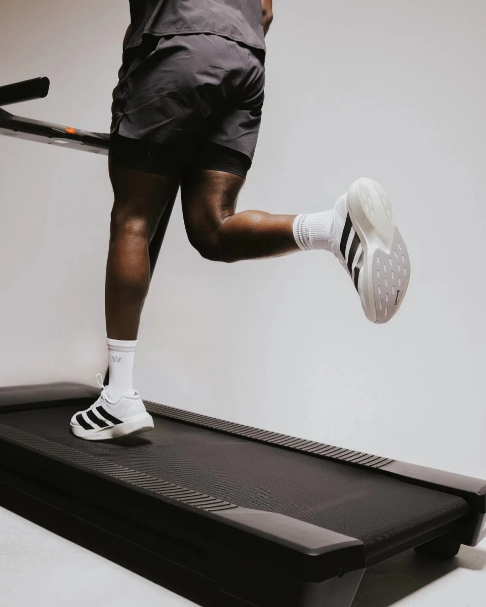 Swiftwick Maxus Mid-Crew Socks - White Stride