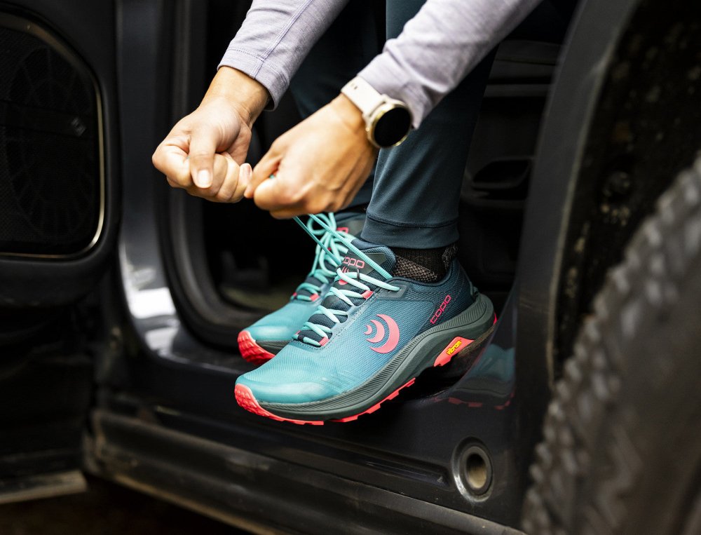 Topo Athletic Women's MT - 5 - Emerald/Pink