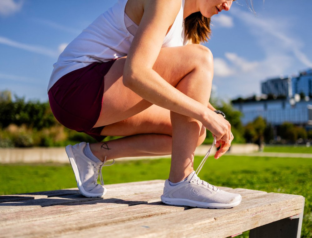 Seliga ShoesTopo Athletic Women's ST - 5 - Grey/Grey