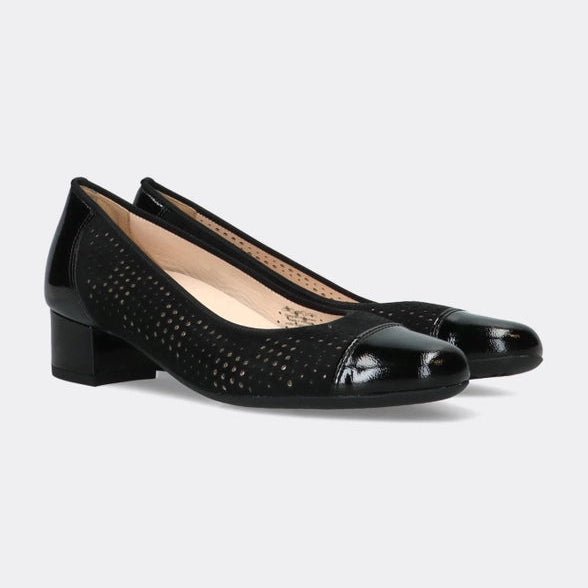 Ara Shoes Women's Nonie 3 - Black