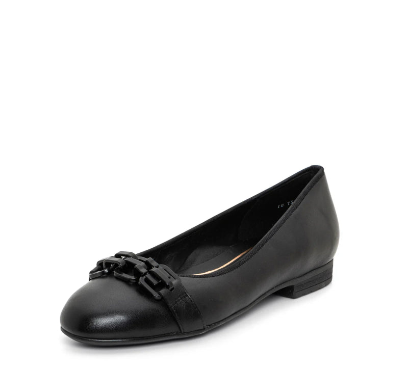 Seliga ShoesAra Shoes Women's Scout Chain - Black