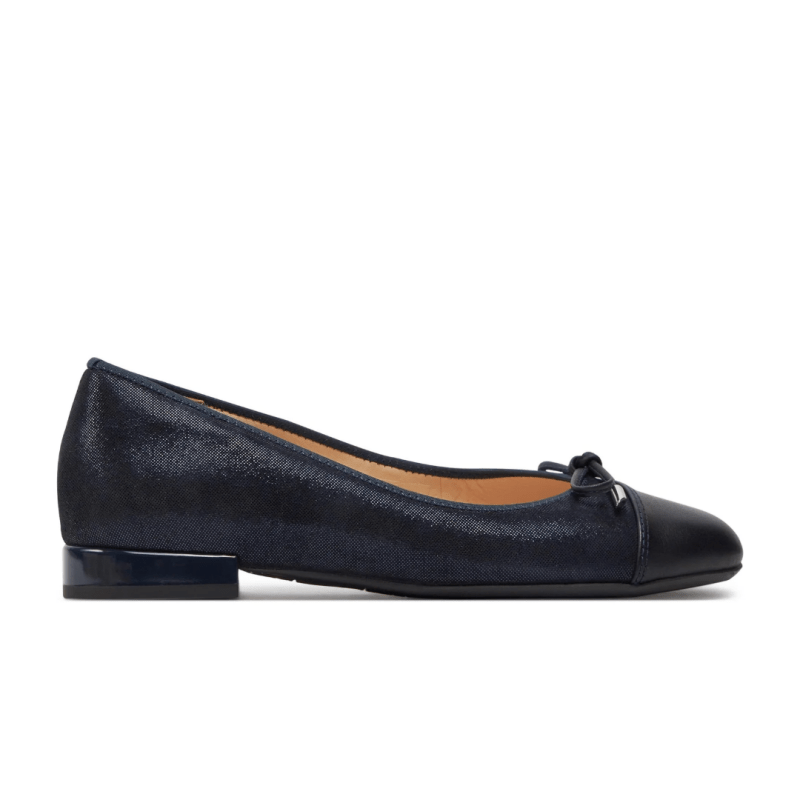 Seliga ShoesAra Shoes Women's Sonoma - Navy