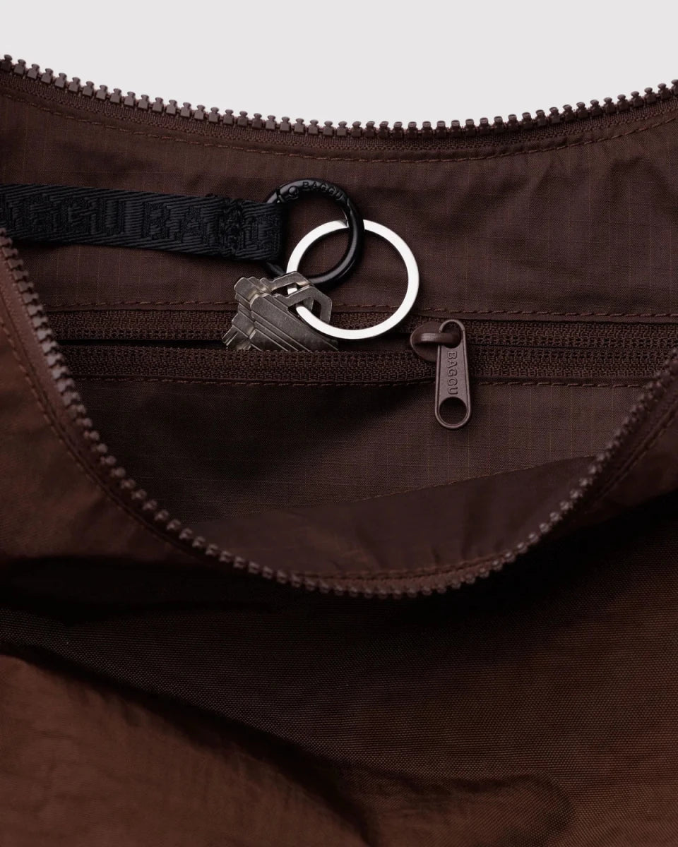 Baggu Medium Nylon Crescent Bag - Coffee