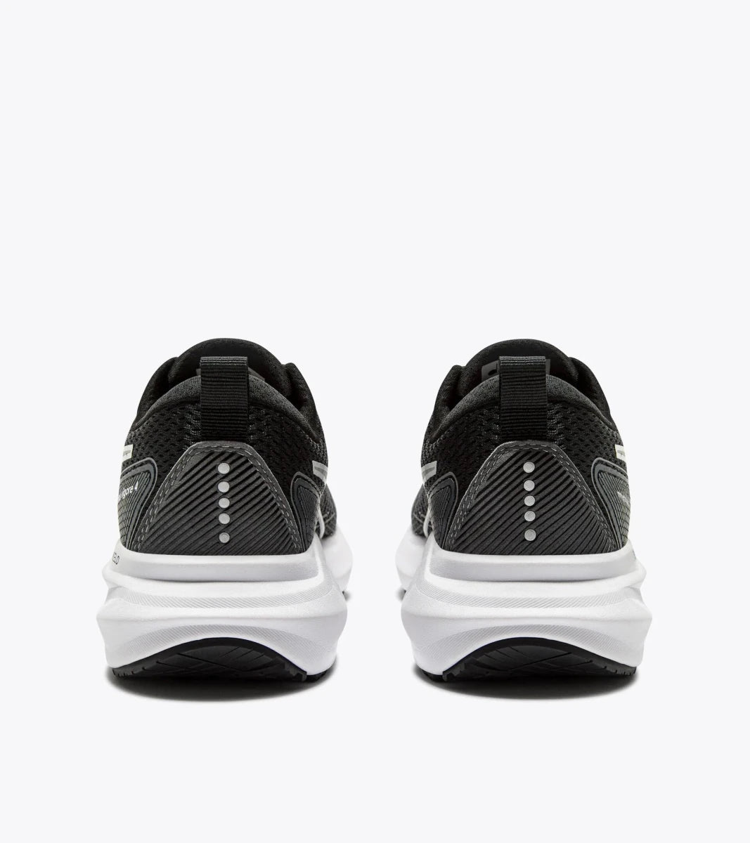 Diadora Women's Mythos Blushield Vigore 4 Running Shoes - Black/White