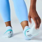 Feetures Elite Light Cushion No Show Tab Socks - Glacier Mist