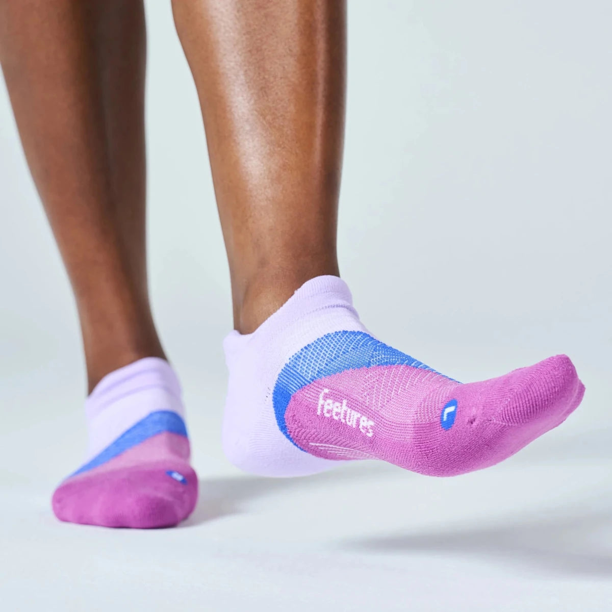 Feetures Elite Light Cushion No Show Tab Socks - Wild Bloom