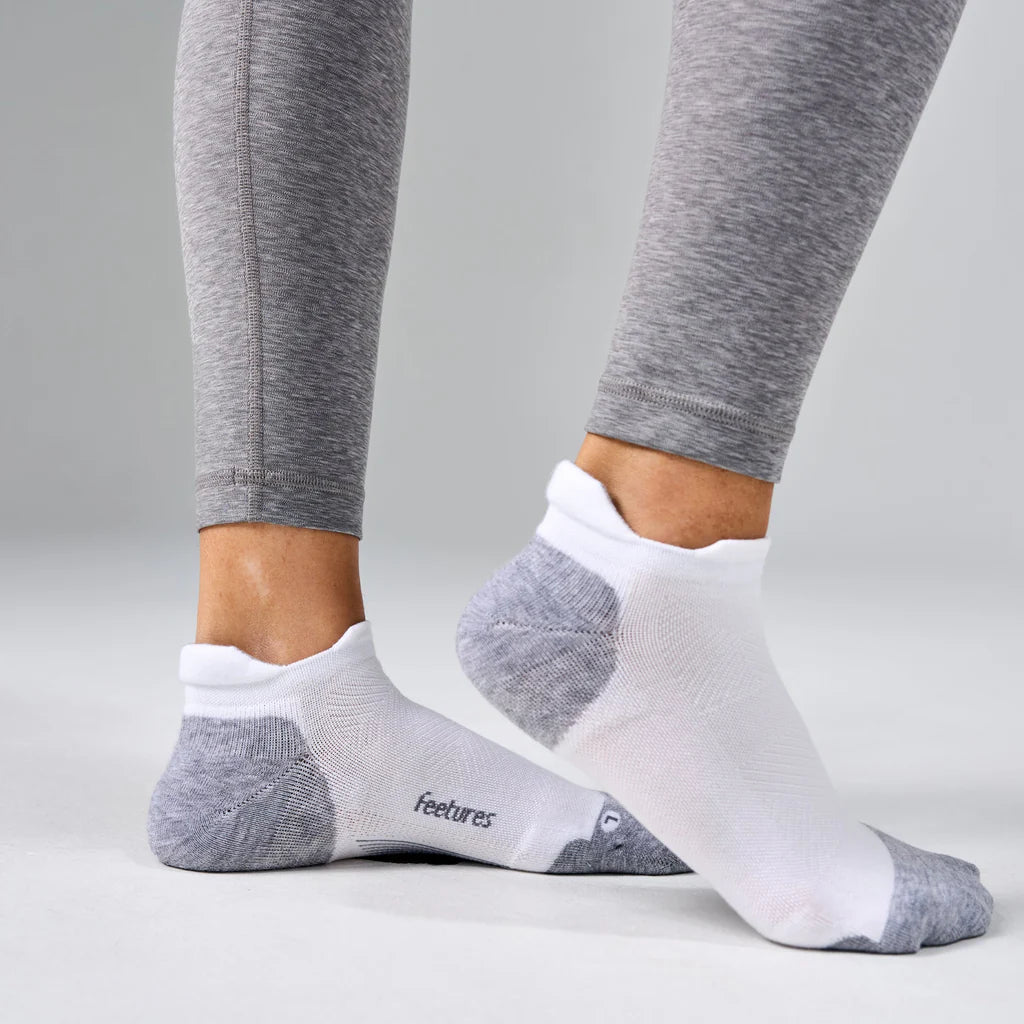Feetures Elite Max Cushion No Show Tab Socks - White