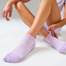 Feetures High Performance Max Cushion No Show Tab Socks - Wisteria