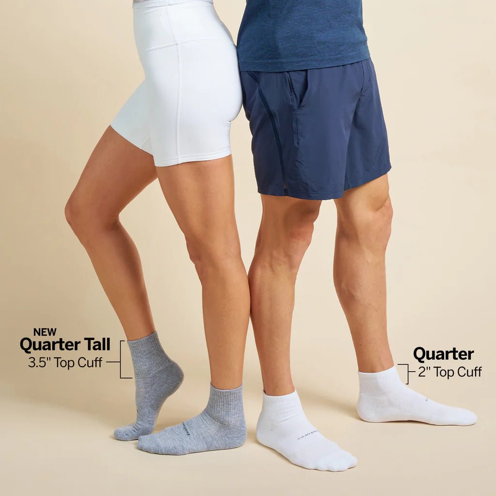 Feetures High Performance Max Cushion Quarter Tall Socks - Light Gray