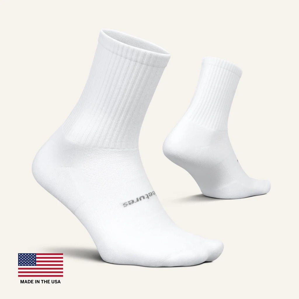 Feetures High Performance Max Cushion Quarter Tall Socks - White
