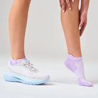 Feetures High Performance Ultra Light No Show Tab Socks - Wisteria