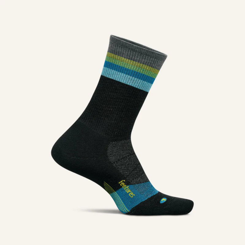 Seliga ShoesFeetures Merino 10 Max Cushion Mini Crew Socks - Luminous Black