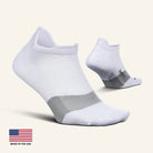 Feetures Merino 10 Max Cushion No Show Tab Socks - White