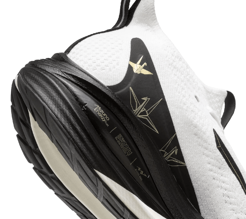 Mizuno Men's Neo Vista 2 Origami Running Shoes - White/Black