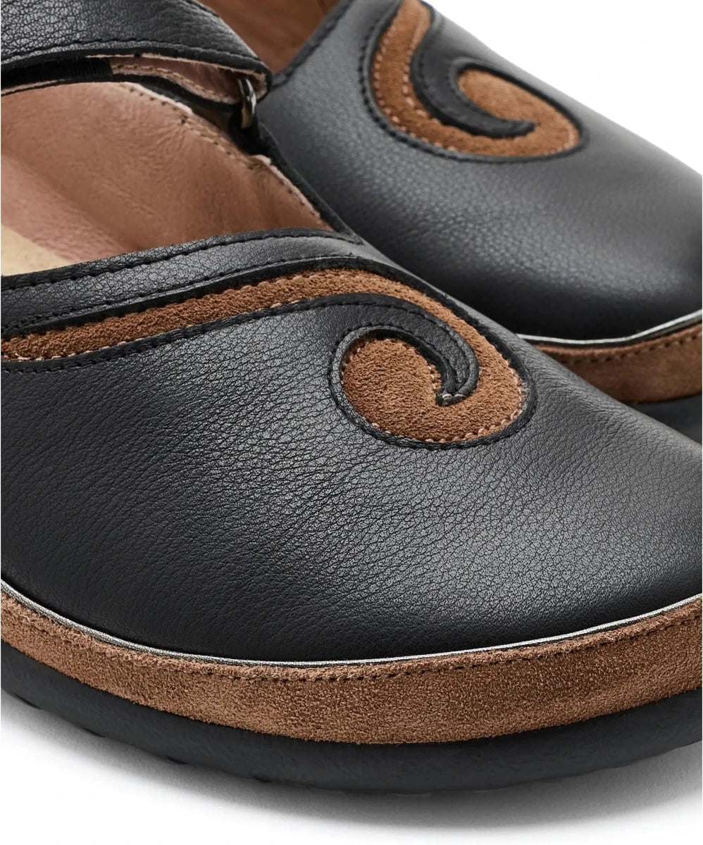 Naot Women's Matai Mary Jane - Black/Brown Cedar